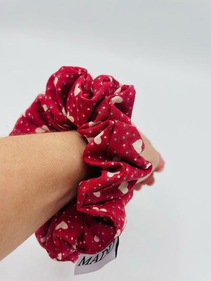 Scrunchie Amor Vermelho Escuro